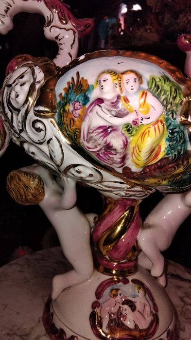 Красива оригинална  купа Capodimonte