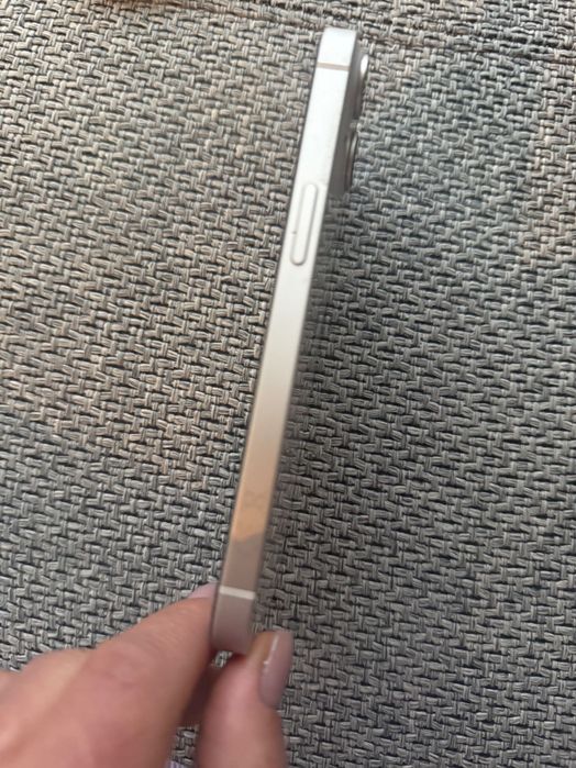 Продавам iPhone 14