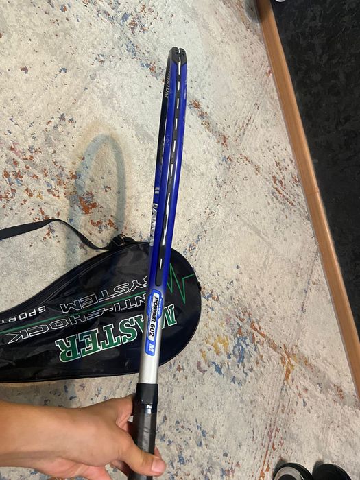 Ракетка для тенниса