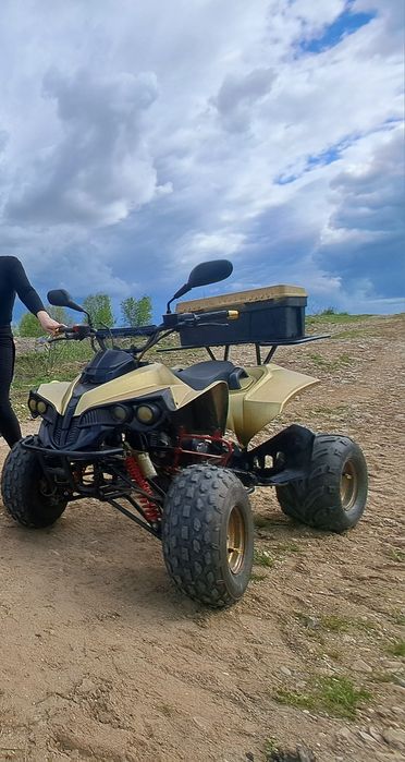 Vand atv 125cm³ refăcut de la 0