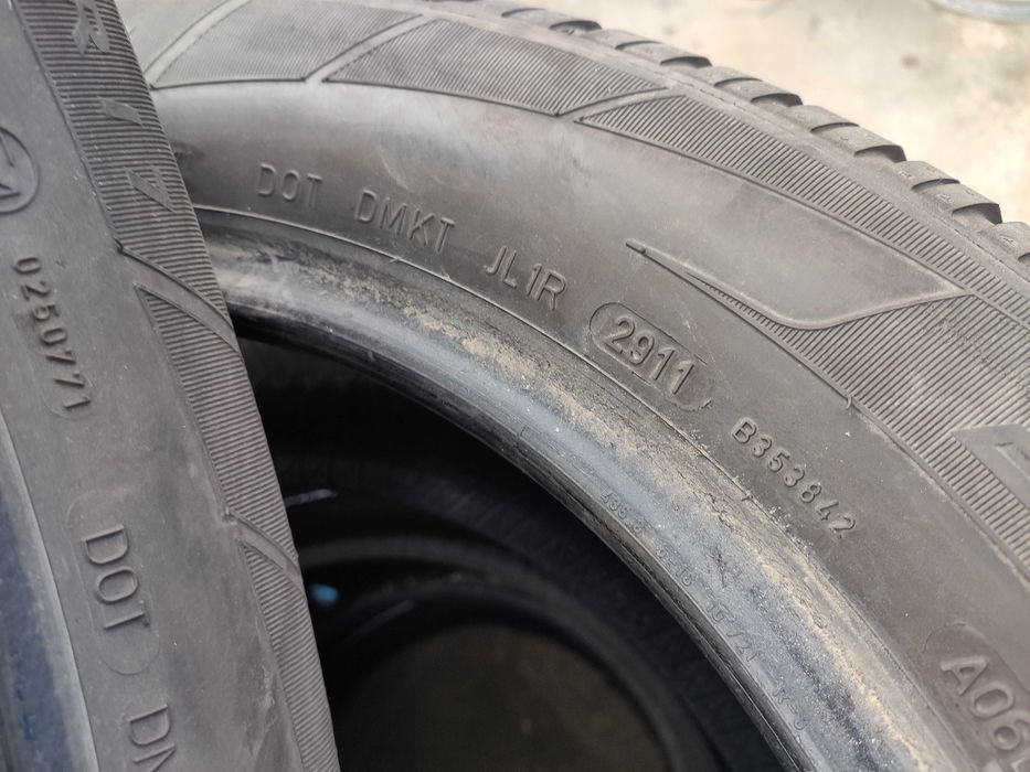 2бр Зимни гуми 215 60 17 - Dunlop -