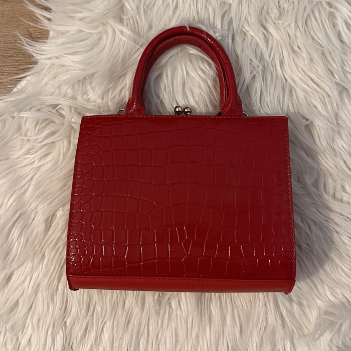 Чанти Zara, Stradivarius, Pull and Bear, Mohito