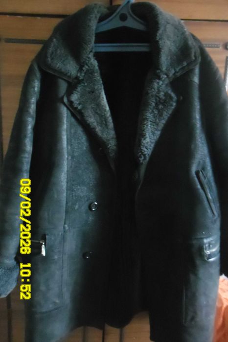 Продам: 2-е мужские  дубленки