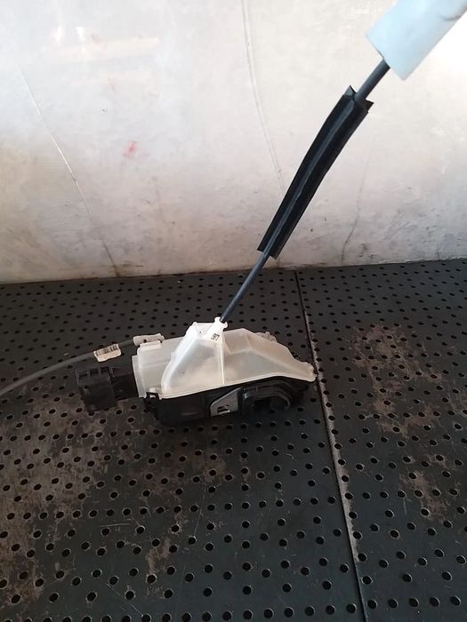 Broasca usa dreapta fata citroen c5 aircross psa279624 16944046