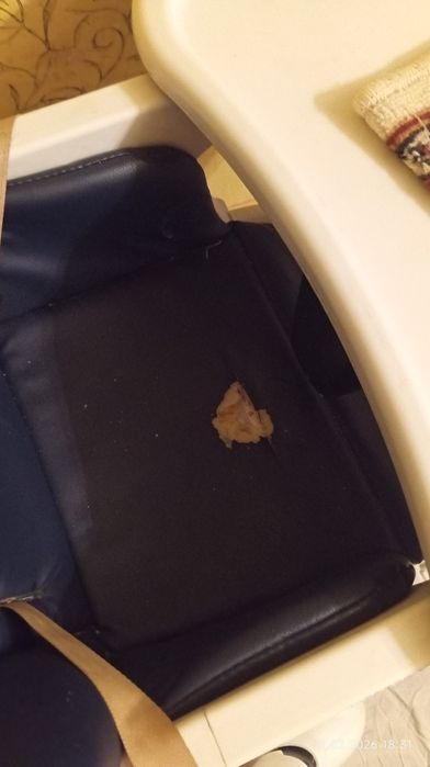 Продам столик для кормления