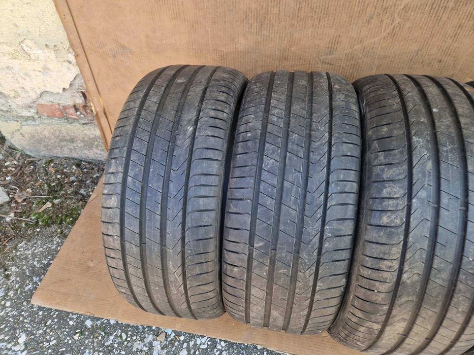 4 Pirelli R20 255/40 Летни гуми  DOT4624