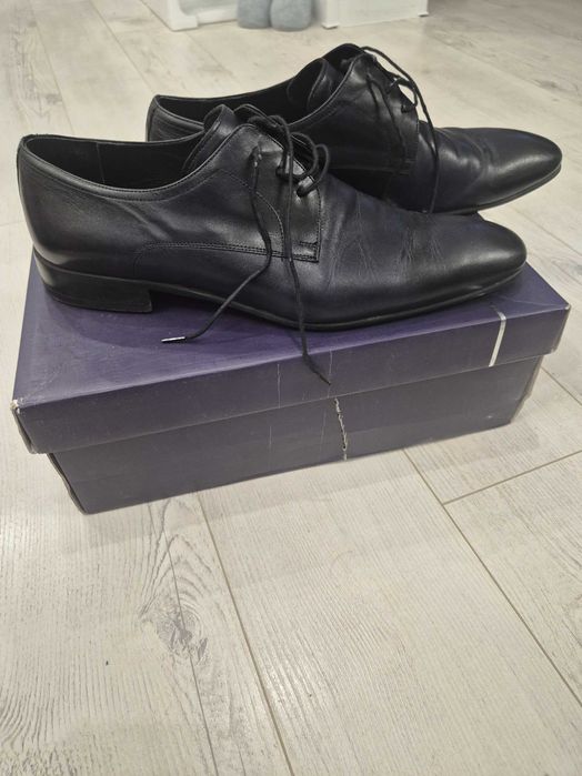 Официални обувки