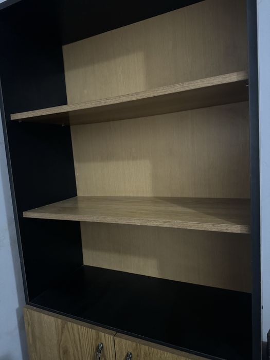 Mobila dilap de vanzare