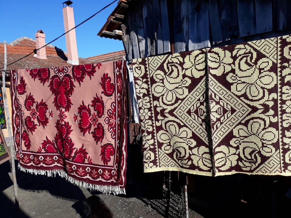 Ponevi Țesute in Război