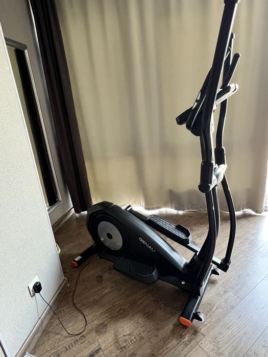 Эллипс Genau Crosstrainer Deluxe V3