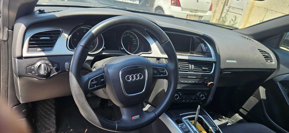 Dezmembrez Audi A5 Negru Coupe 2.7 Tdi Automat S-line Volan stanga