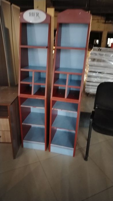 Стулья полумягкие