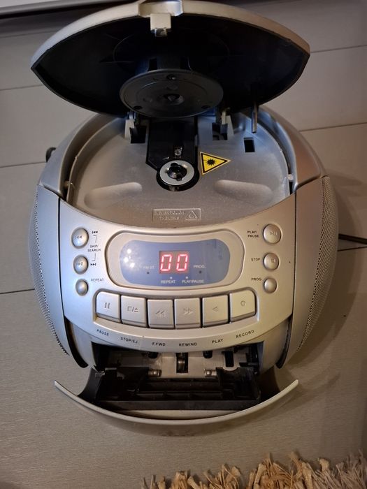 Radio casetofon și CD player