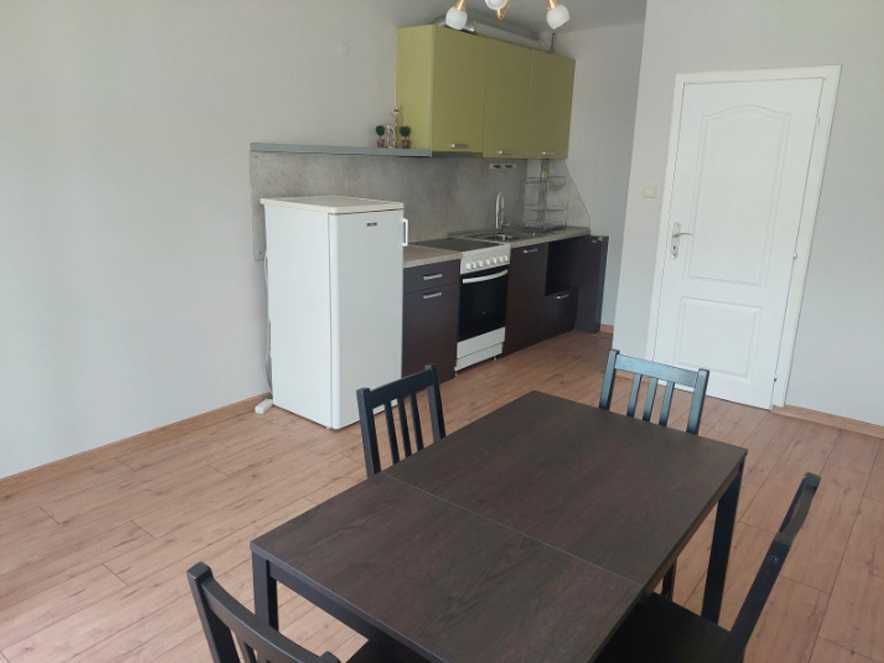 Дава се под наем Тристаен апартамент в София, Симеоново - 100 кв.м за 714 € - Снимка #2