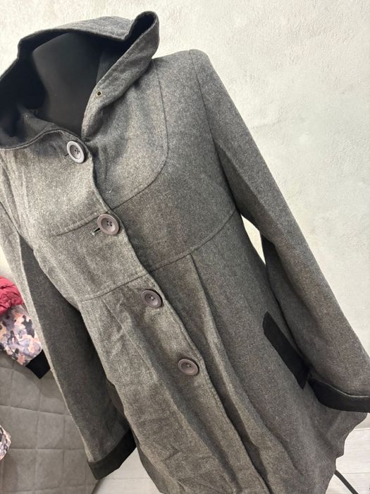 Продам пальто веснние