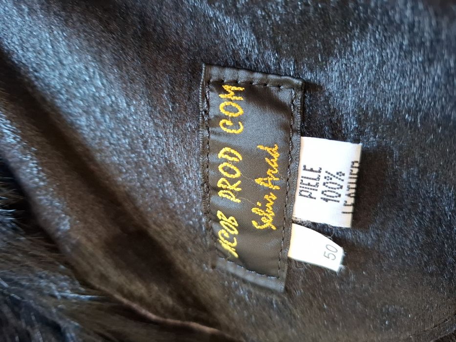 Cojoc damă din piele naturală de  oaie cu blană, mărimea 50 – elegant