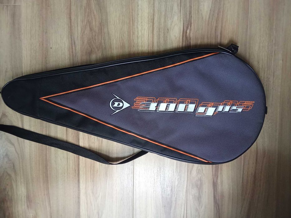 Тенис ракета Dunlop 300G 05 с калъф.