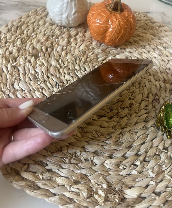 Телефон Samsung Galaxy