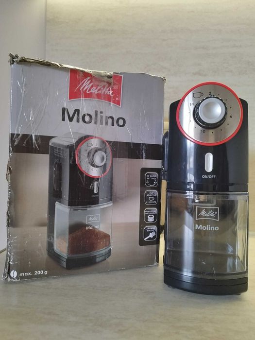 Електрическа кафемелачка Molino, черна/червена