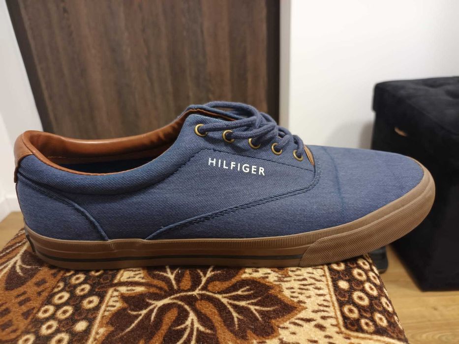 Adidasi Tommy Hilfinger nr 44