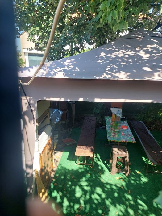 Градинска шатра Манеа