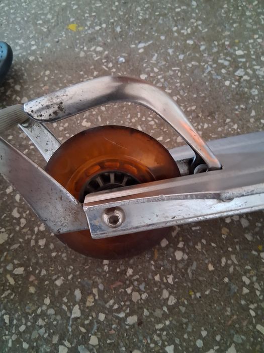 Trotineta  Razor pliabila