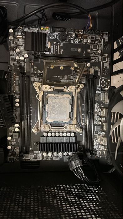 Материнска плата + Xeon e5 2680 v4 + Куллер