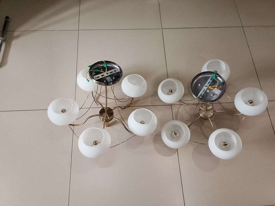 Продается люстьра