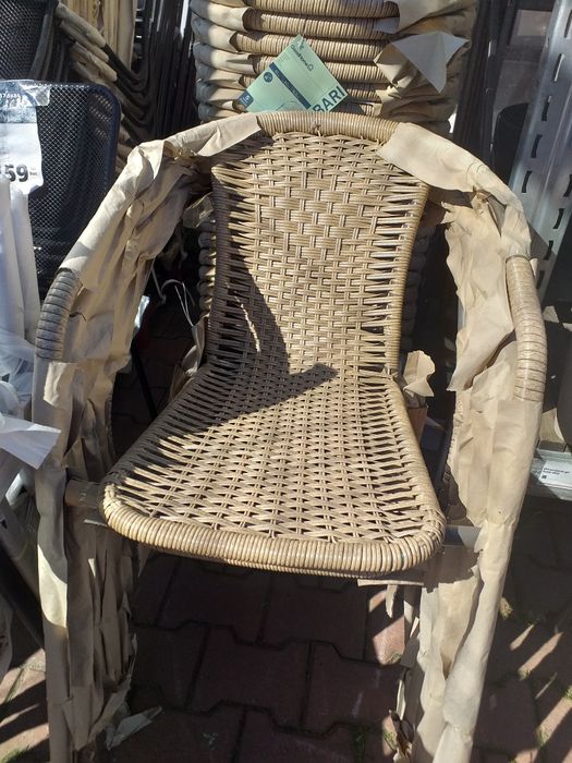 Vand scaune de terasă premiu