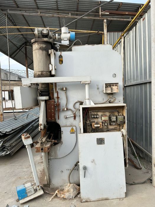 Срочно Продается Листогиб 4 метровый