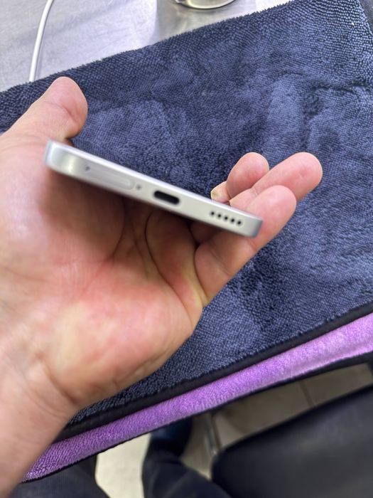 Хонор 400 лайт 256 гб 2шт  5400млн