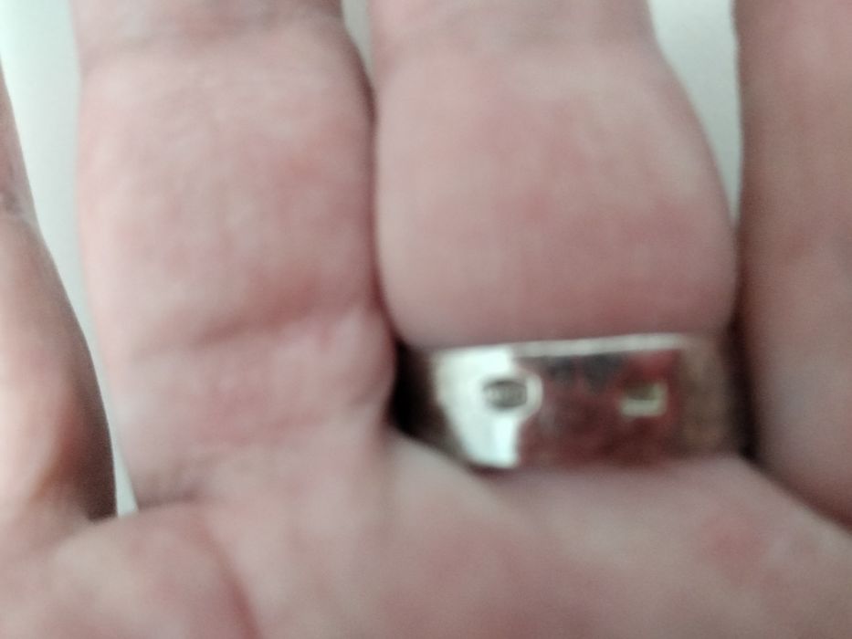 Продам. Перстень мужской серебряный