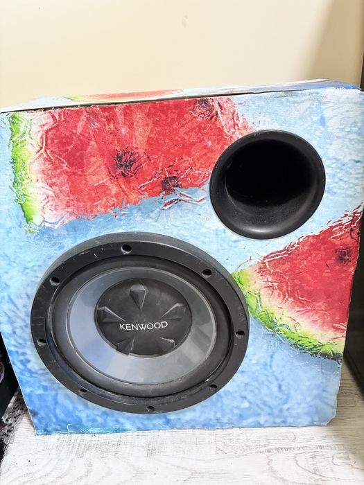 субуфер  модел Kenwood KFC-W112S.
