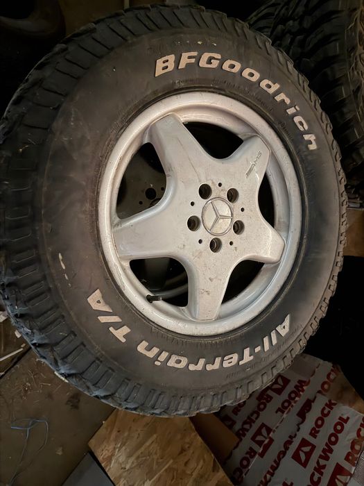 Гуми с AMG джанти Мерцедес 265 70 17