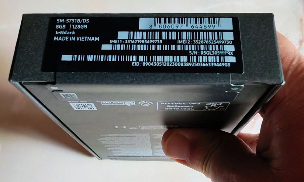 SAMSUNG S25 FE 5G  Jetblack Duos 8/128 GB  sigilat !