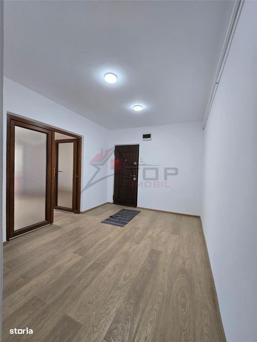 Zimbru - Tigarete, 3 camere decomandat 81mp, bloc din 91