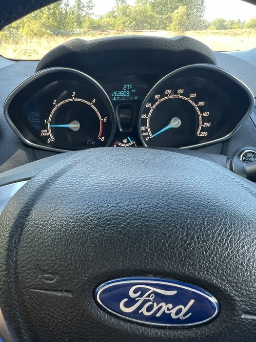Ford Fiesta Titanium 2013