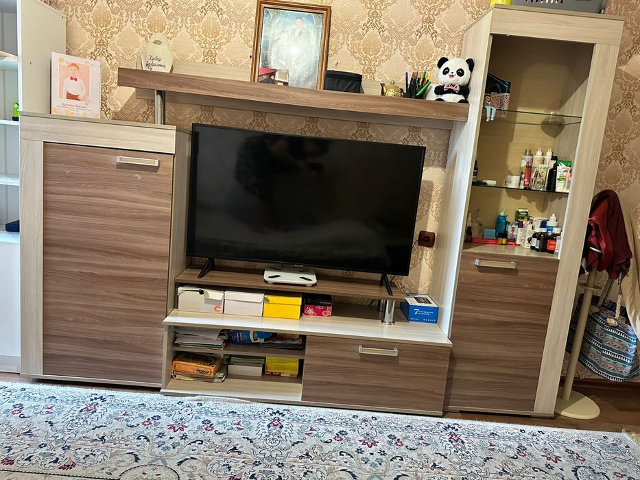Прдам тумбу под тв со шкафом