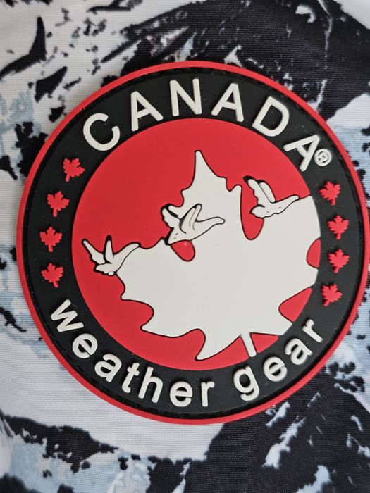 Продавам мъжко зимно яке CANADA