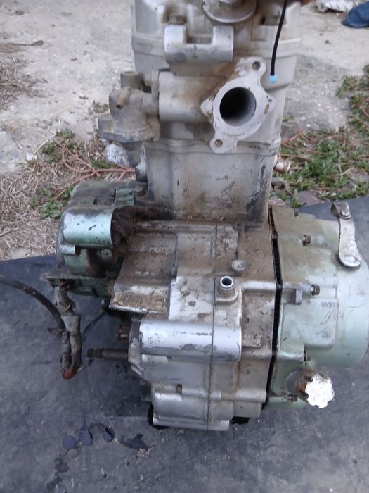 Vând sau dezmembrez motor Bashan 250cc