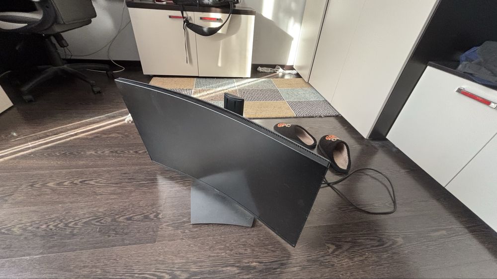 Monitor Dell curbat LED VA 31.5”, WQHD, Display Port, 165Hz, Freesync