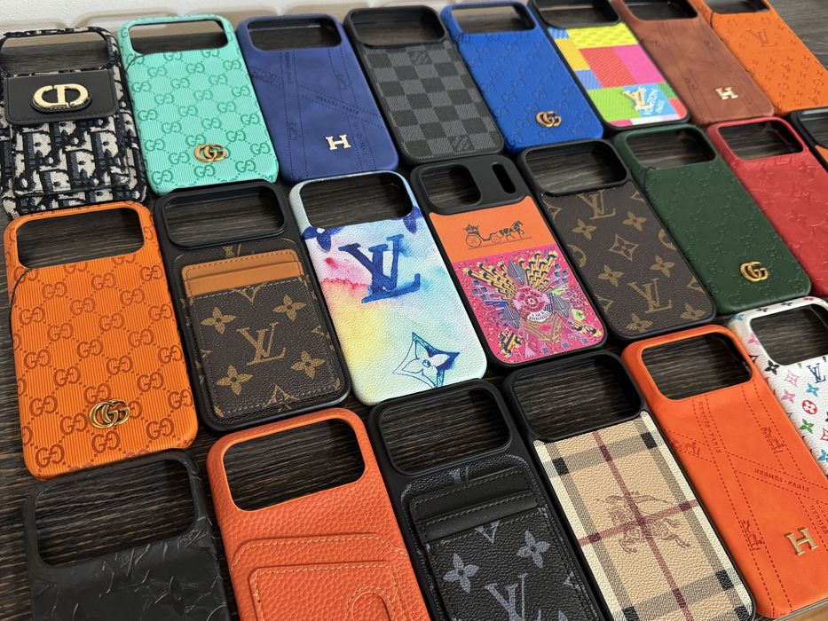 Husa Prada Gucci Lv Louboutin OffWhite - iPhone 17 Pro / 17 Pro Max