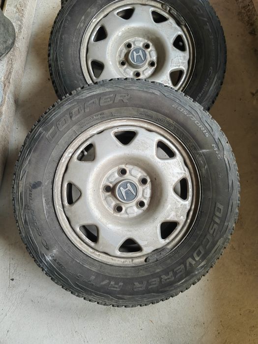 Гуми с оригинални джанти от Honda cr-v 1 205 70 r15