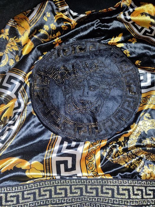 Брючный костюм продам