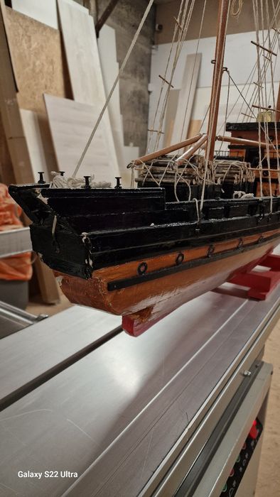 Макет на товарен кораб