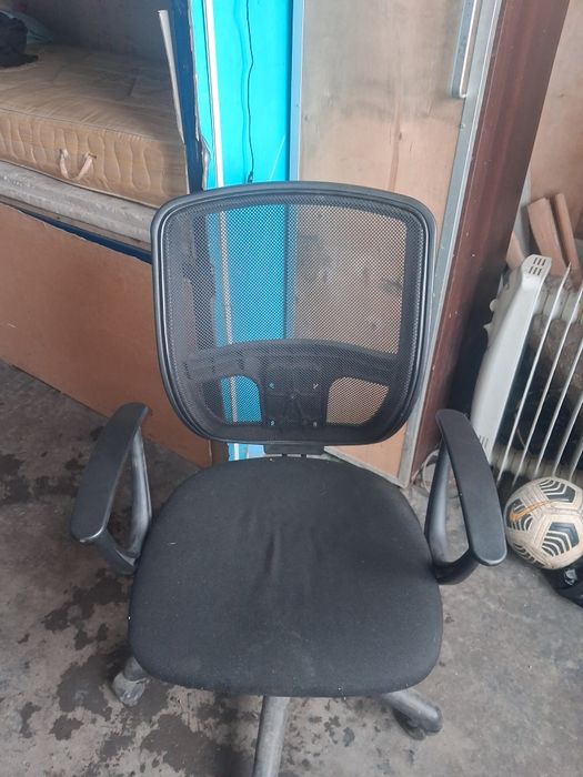 Продам Кресло офисные