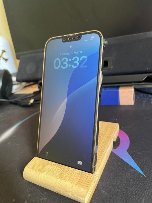 Iphone 13 Pro Max 128 GB, 79% baterie, CADOU 5 huse (MOBILFOx)