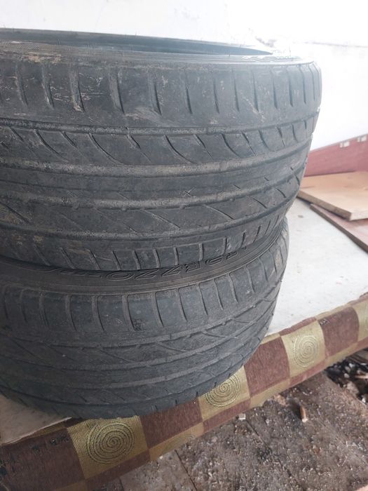 Продам Шины р17 245/45