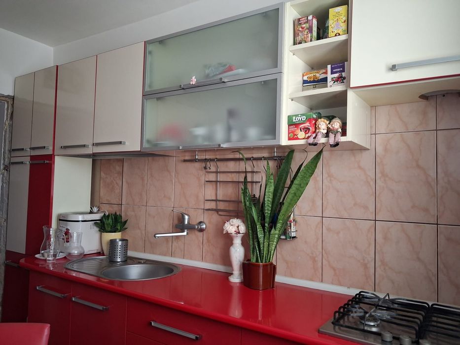 Bucatarie cuptor electric+plita gaz