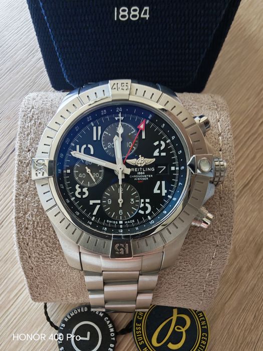 Braitling Avenger 45mm automatic